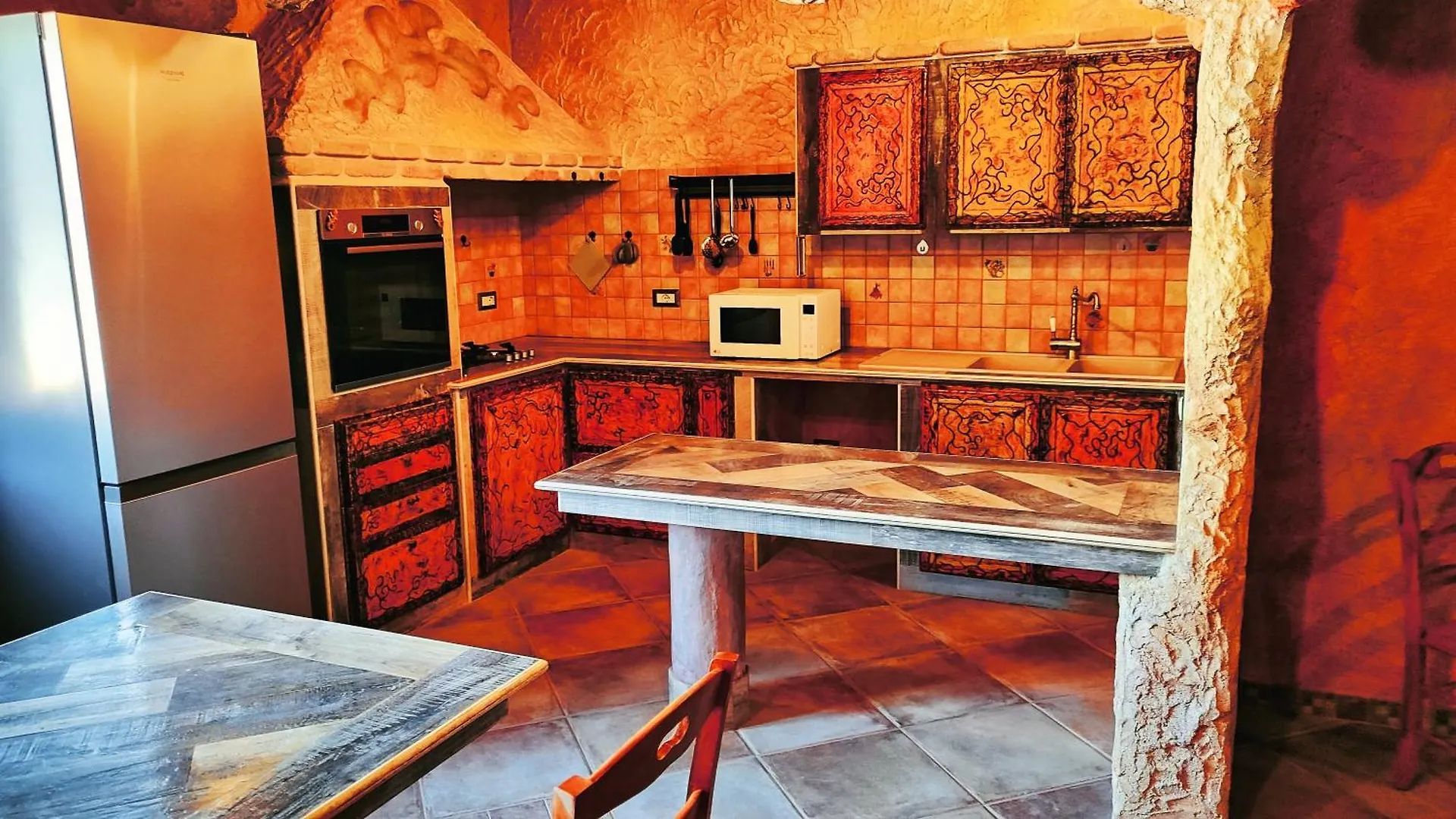 טאולאדה Casa Gaudi - House & Rooms