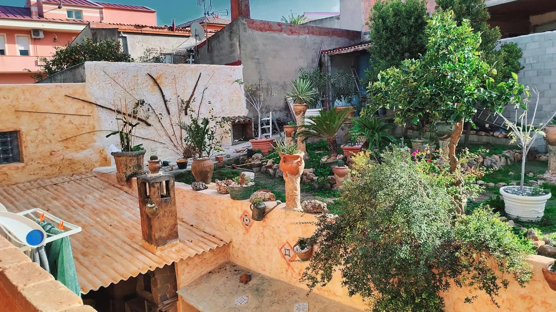 טאולאדה Casa Gaudi - House & Rooms 0*,  איטליה