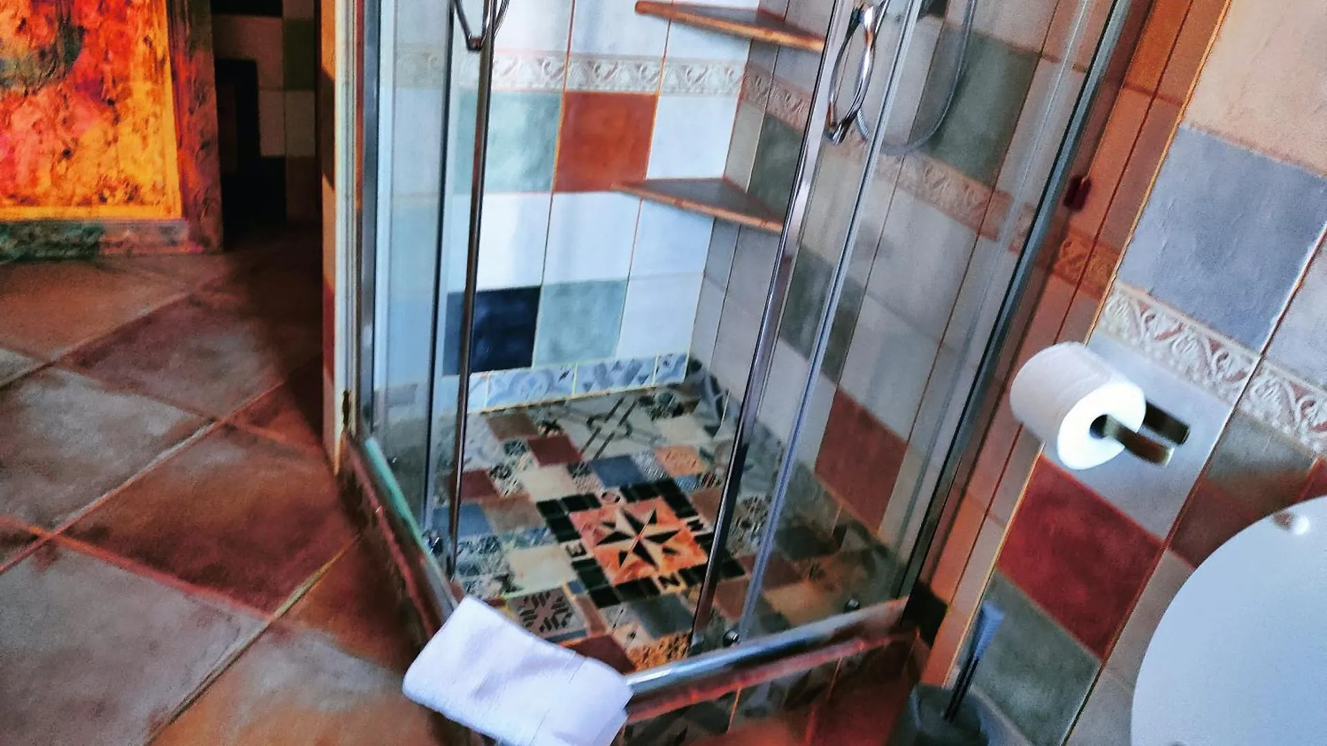 טאולאדה Casa Gaudi - House & Rooms בית הארחה