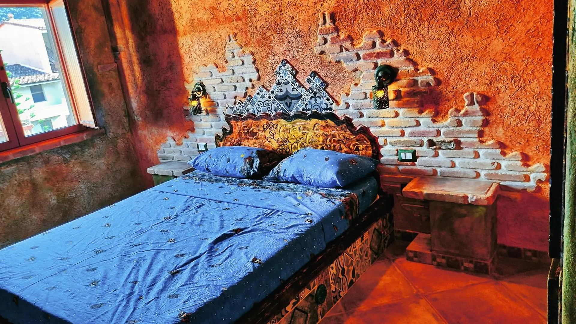 Casa Gaudi - House & Rooms Teulada