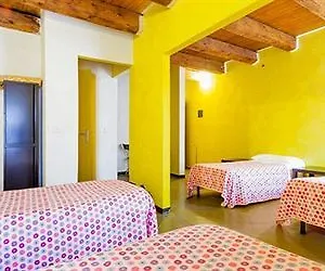  Hotel Sleep Easy Italia